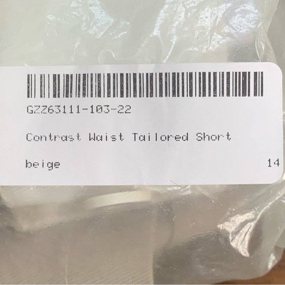 Boohoo Womens Contrast Waist Tailored Short | US 10, UK 14 | Beige NEW - Picture 9 of 14